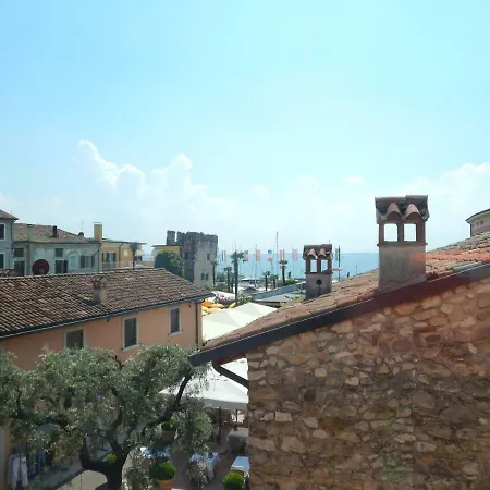 Center & Panorama Apartment Bardolino